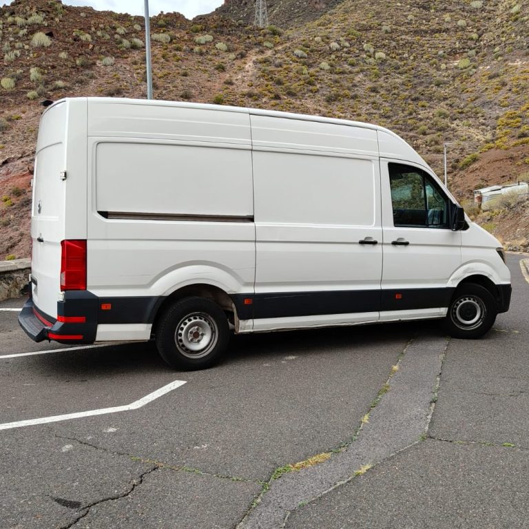 Servicios de portes en Tenerife con HG Mudanzas y Transportes